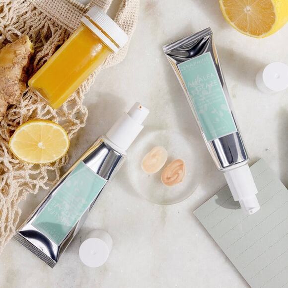 SERAPHINE botanicals Alfalfa + Glaze Long Wearing Hyper Glow Primer in Gossamer - Picture 6 of 6